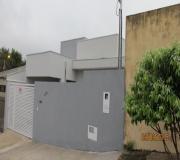 Casa para Venda, em Presidente Prudente, bairro Residencial Jardins, 2 dormitórios, 2 banheiros, 1 suíte, 1 vaga